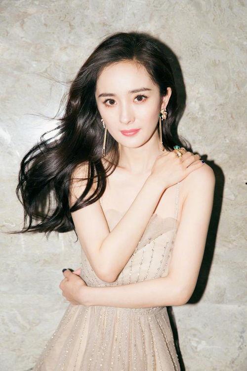 宁静爆料杨幂视频播放,揭秘娱乐圈幕后真相  第2张 宁静爆料杨幂视频播放,揭秘娱乐圈幕后真相  第2张