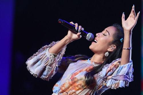 戴口罩女生娱乐圈爆料,戴口罩女生神秘身份曝光,背后故事引关注  第3张 戴口罩女生娱乐圈爆料,戴口罩女生神秘身份曝光,背后故事引关注  第3张